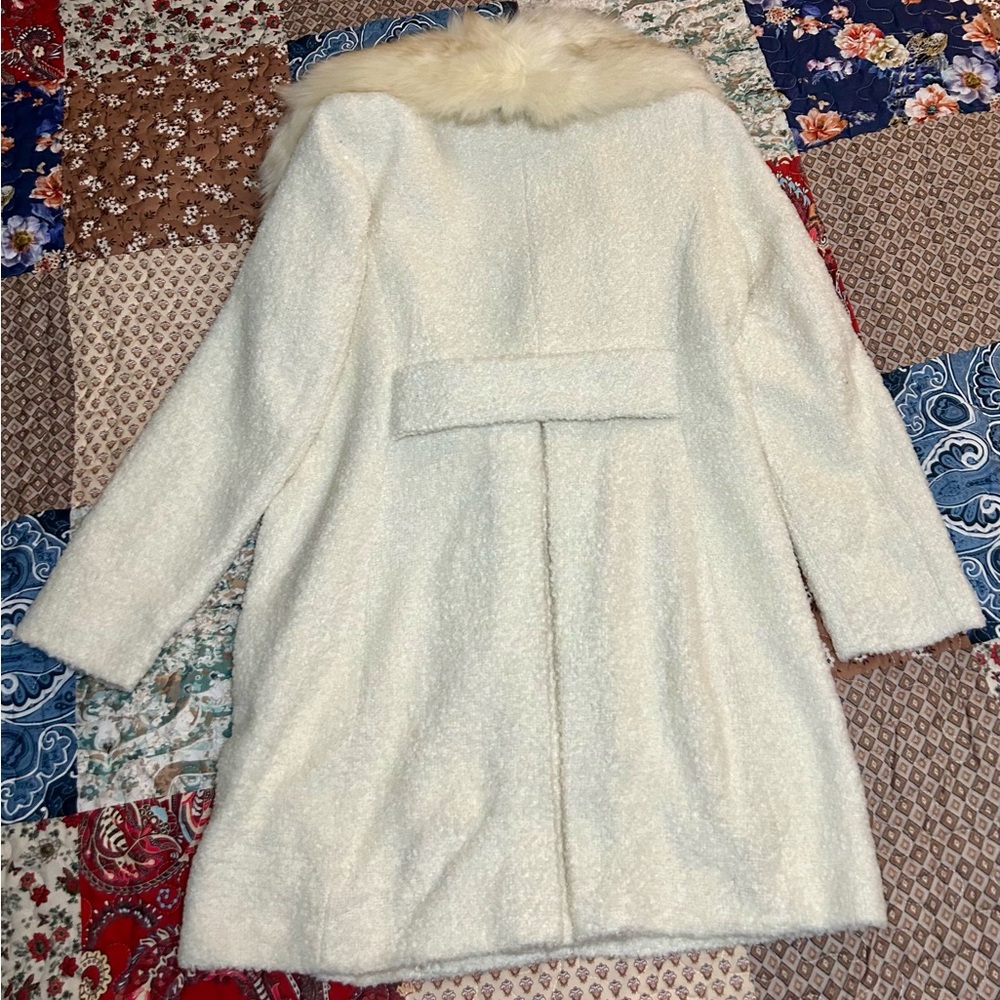 Ladies Winter Coat - Picture 3 of 5